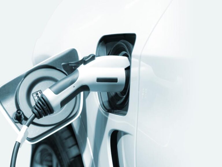What Are the Levels of Electrical Vehicle Charging in Farmington Hills?